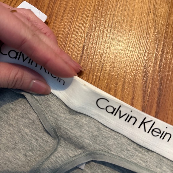 CALVIN KLEIN Womens Grey Cotton Thong NWT L Large - Picture 4 of 4